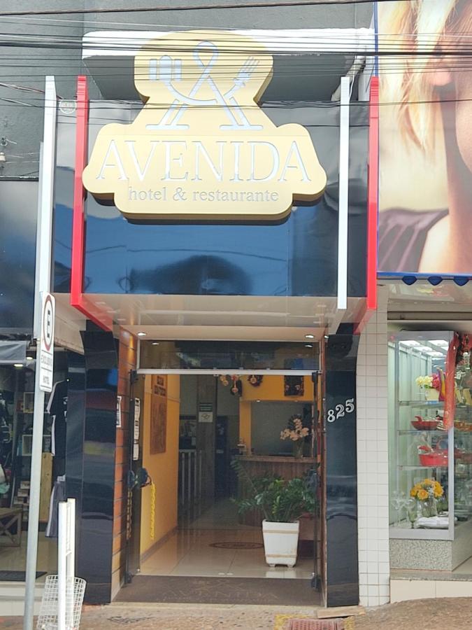 Hotel Avenida Tupa Bagian luar foto