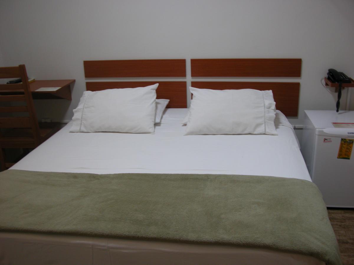 Hotel Avenida Tupa Bagian luar foto