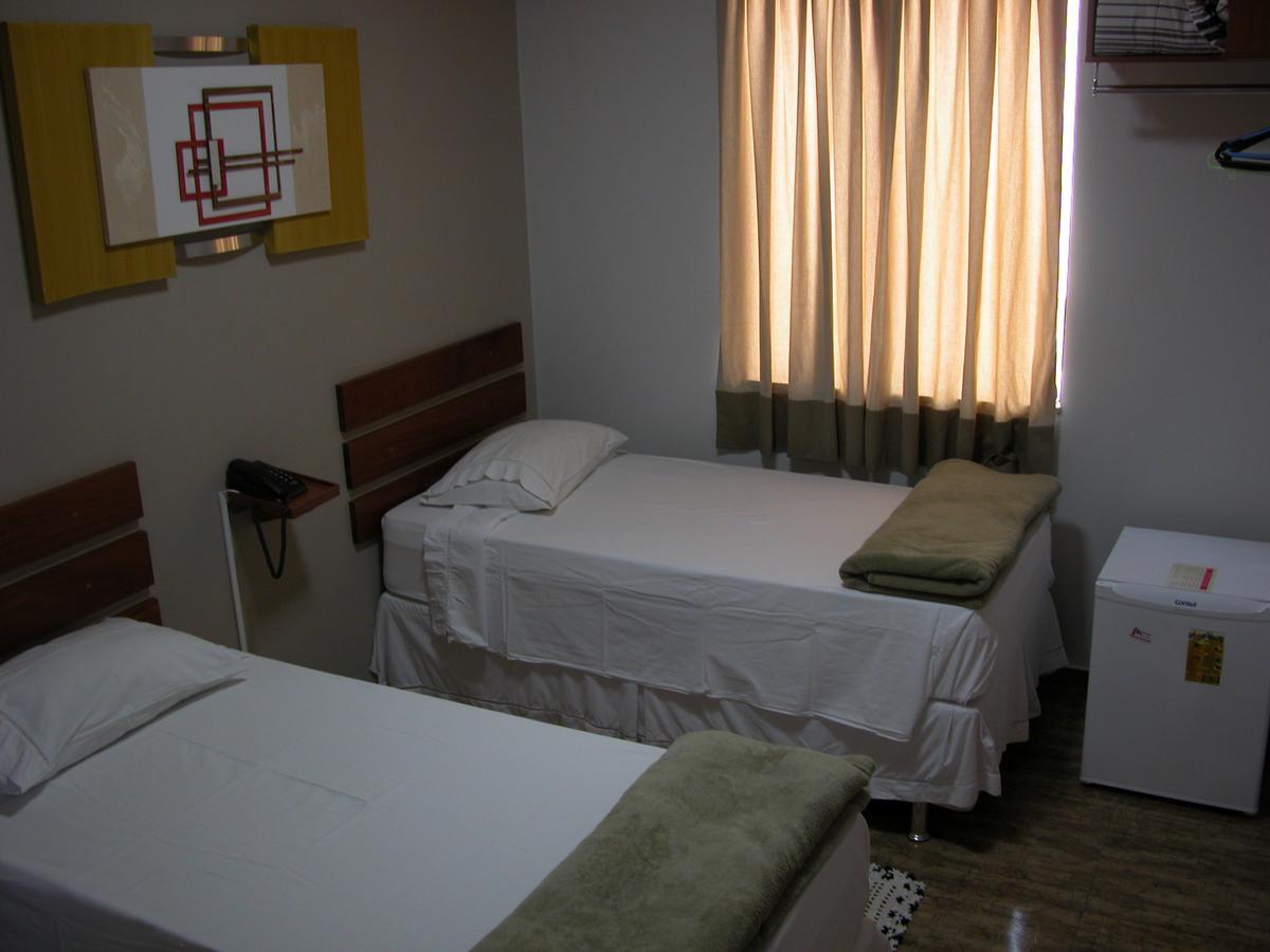 Hotel Avenida Tupa Bagian luar foto